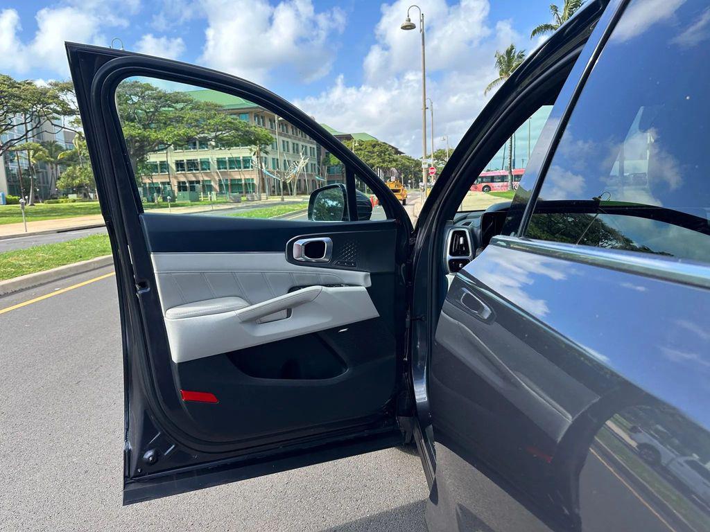 used 2022 Kia Sorento Plug-In Hybrid car, priced at $29,995