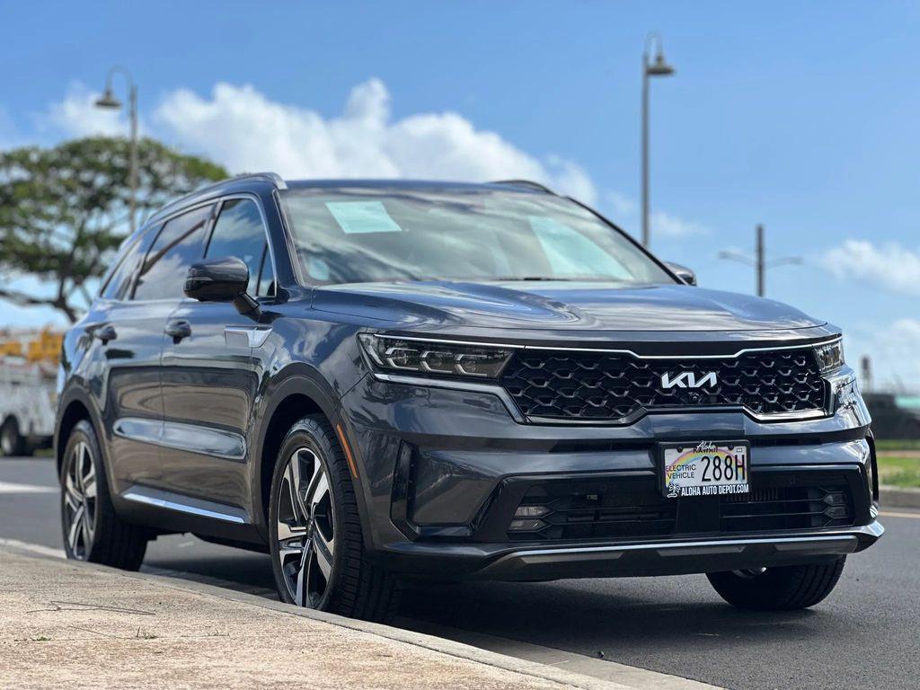 used 2022 Kia Sorento Plug-In Hybrid car, priced at $29,995