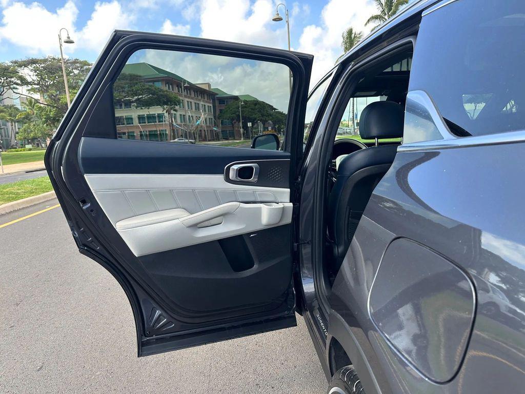 used 2022 Kia Sorento Plug-In Hybrid car, priced at $29,995