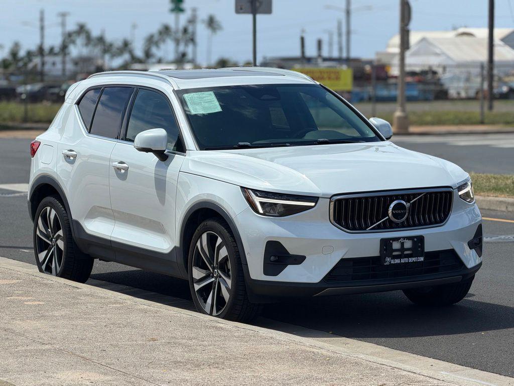 used 2023 Volvo XC40 car, priced at $26,595
