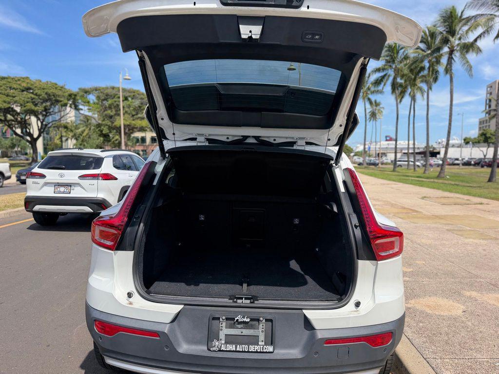 used 2023 Volvo XC40 car, priced at $26,595