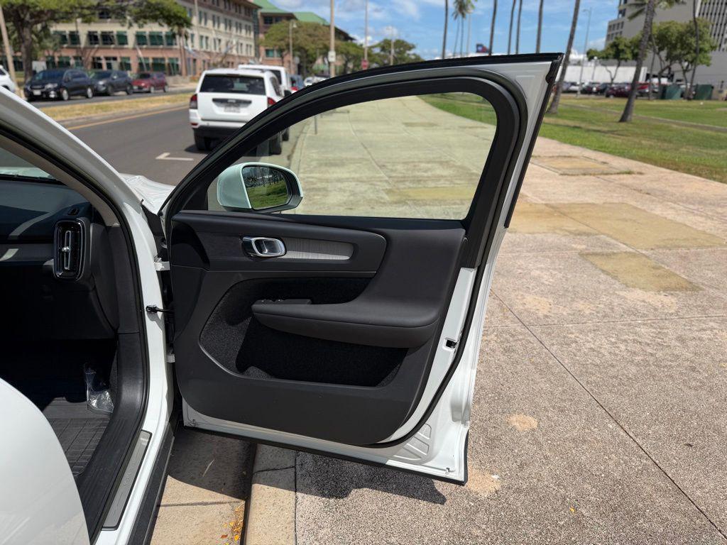 used 2023 Volvo XC40 car, priced at $26,595