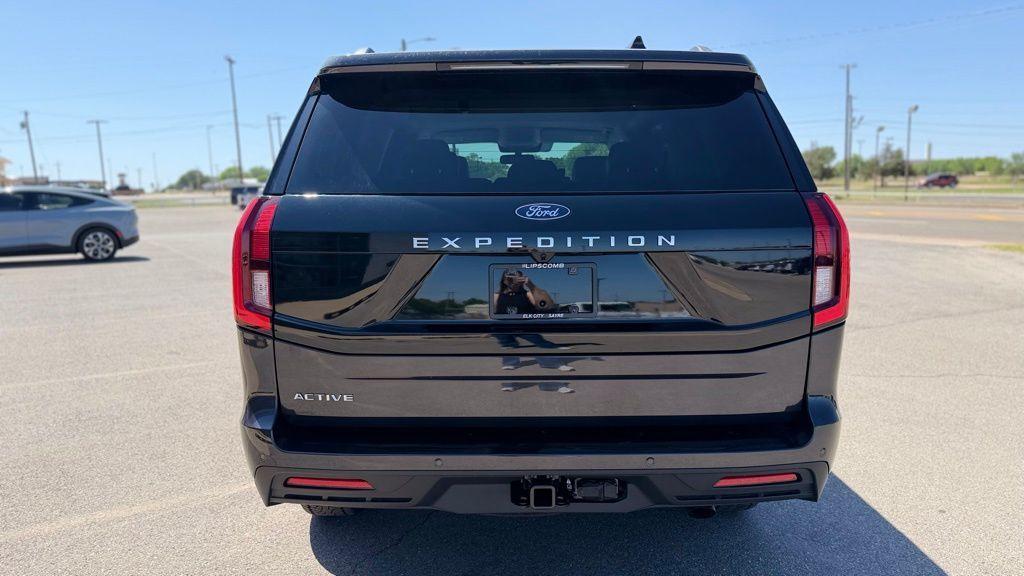 new 2026 Ford Expedition car, priced at $69,285
