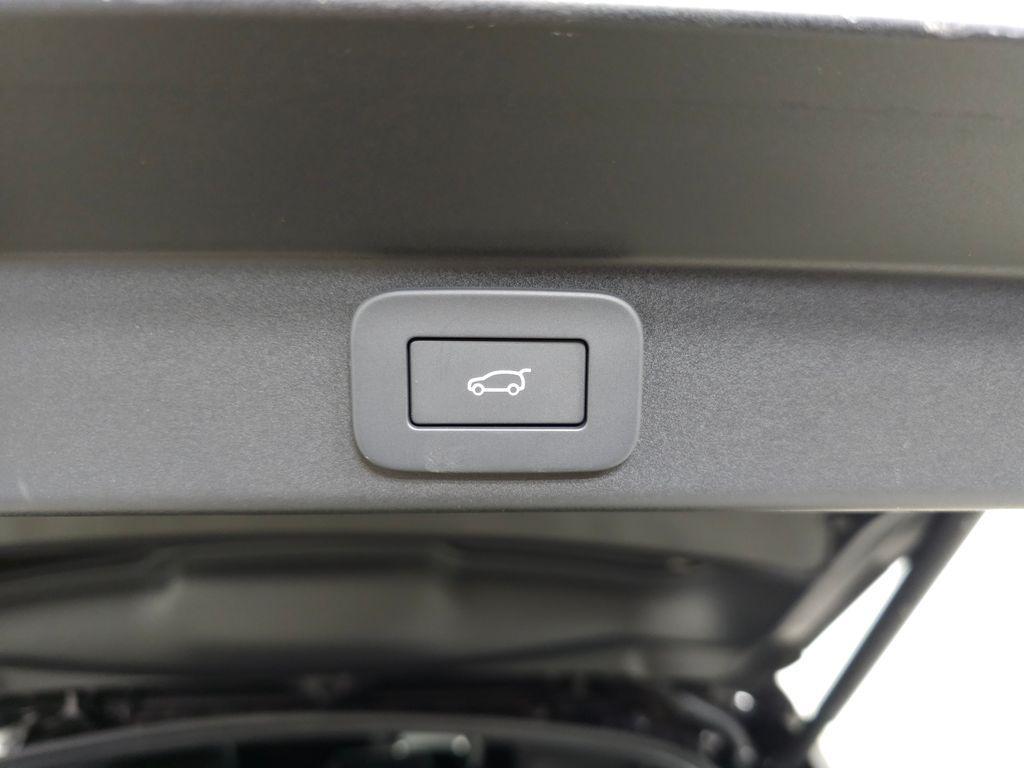 new 2026 Land Rover Range Rover Sport car, priced at $105,335