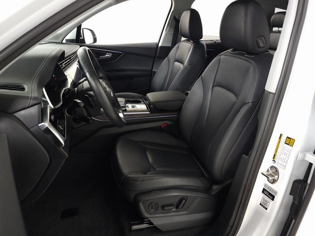 used 2023 Audi Q7 car, priced at $41,900