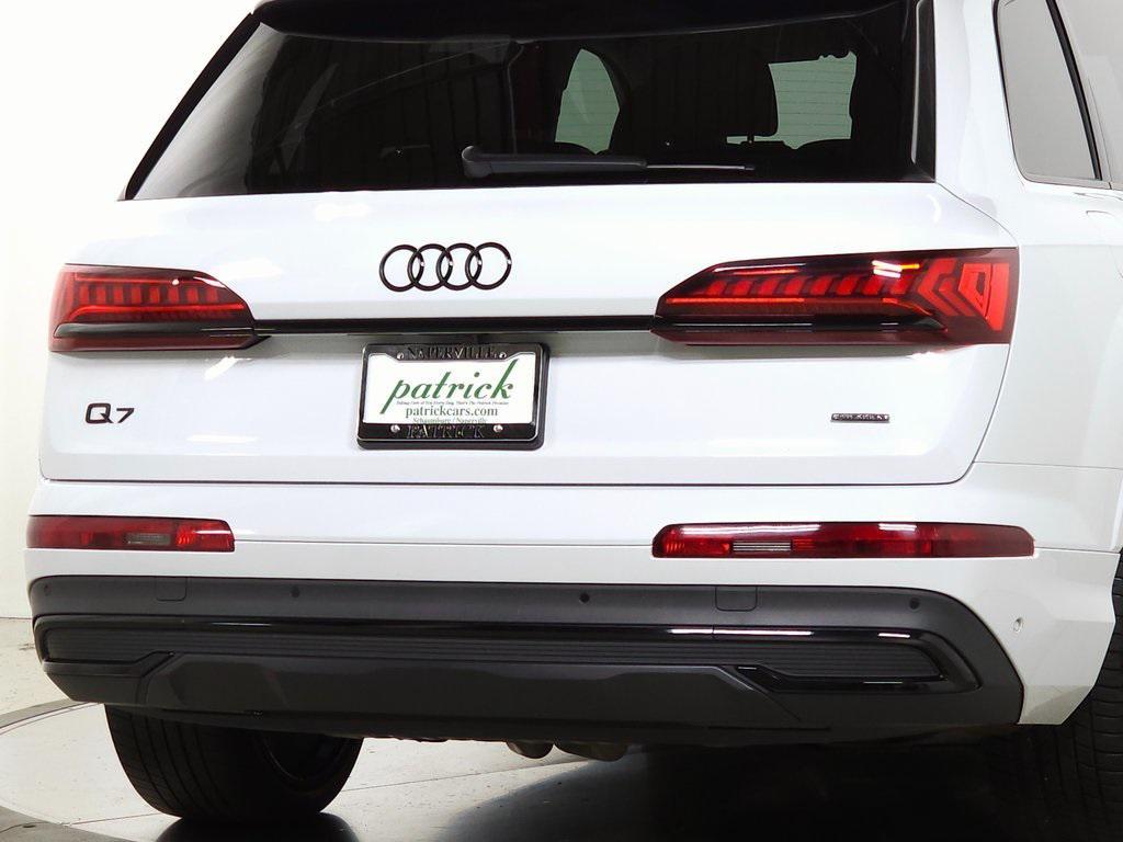 used 2023 Audi Q7 car, priced at $41,900