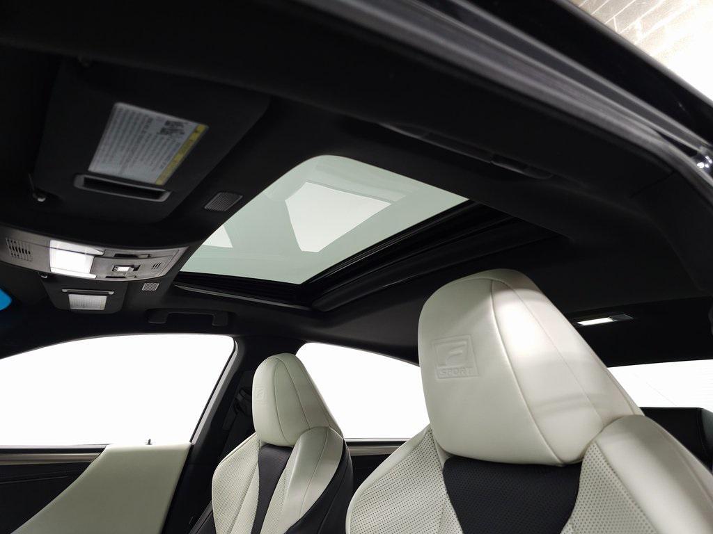 used 2022 Lexus ES 300h car, priced at $31,400