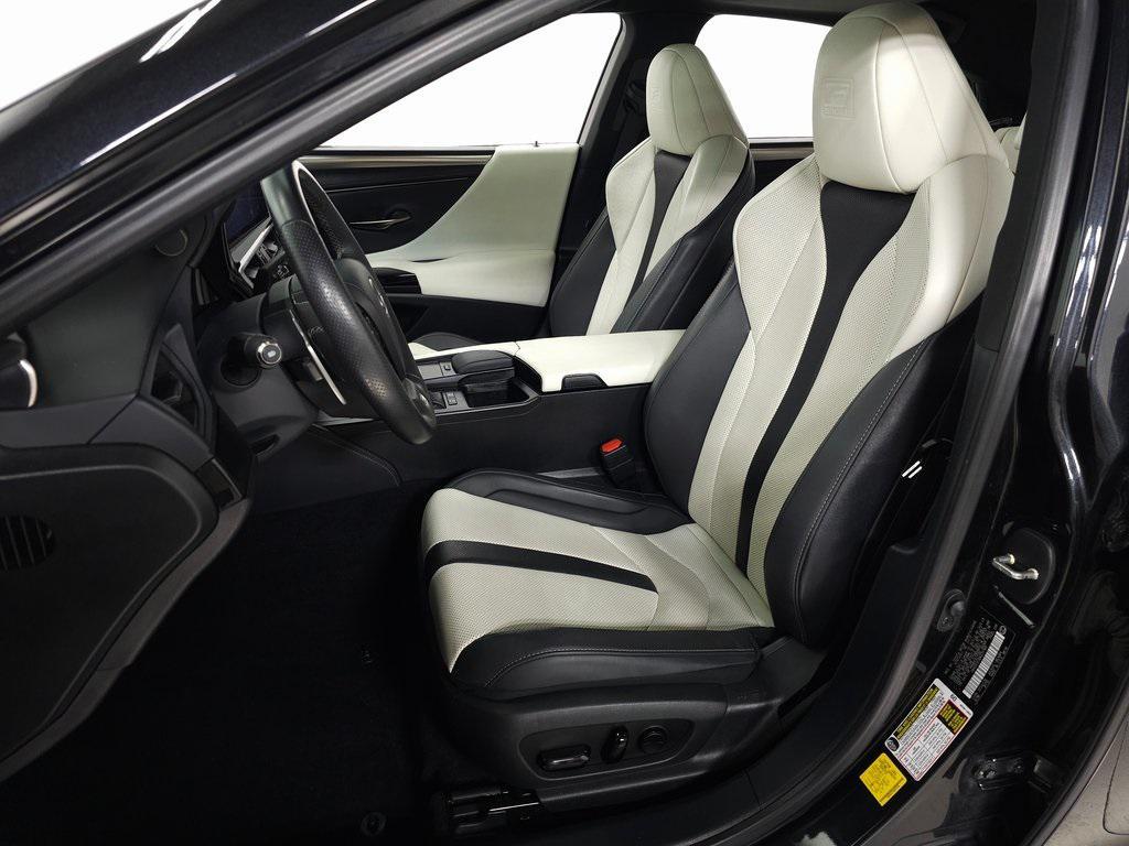 used 2022 Lexus ES 300h car, priced at $31,400