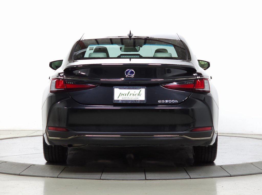 used 2022 Lexus ES 300h car, priced at $31,400