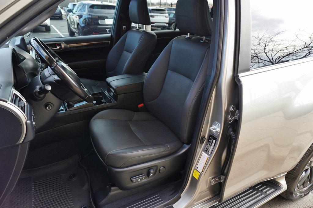 used 2022 Lexus GX 460 car, priced at $42,800