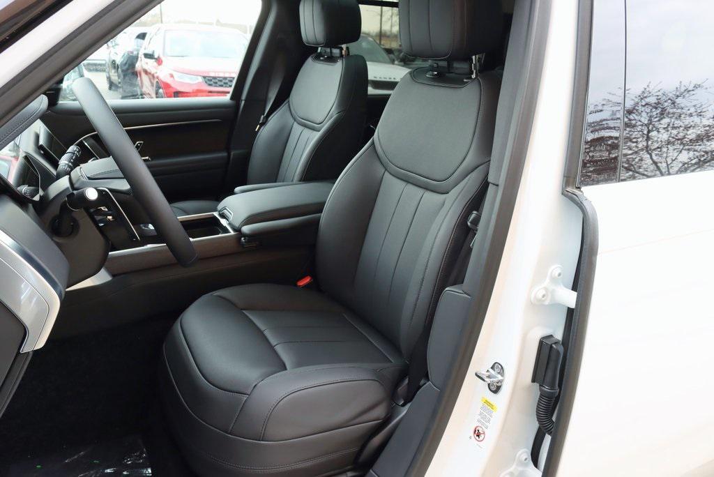 new 2025 Land Rover Range Rover car, priced at $147,670