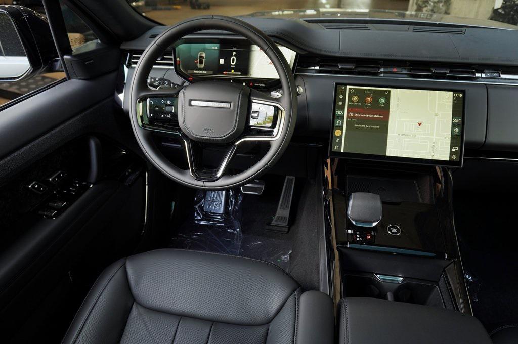new 2025 Land Rover Range Rover Sport car, priced at $121,155
