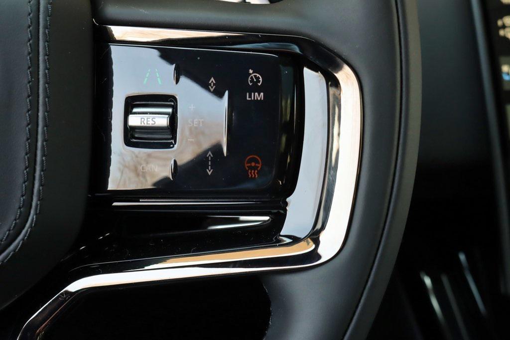 new 2025 Land Rover Range Rover Sport car, priced at $105,470