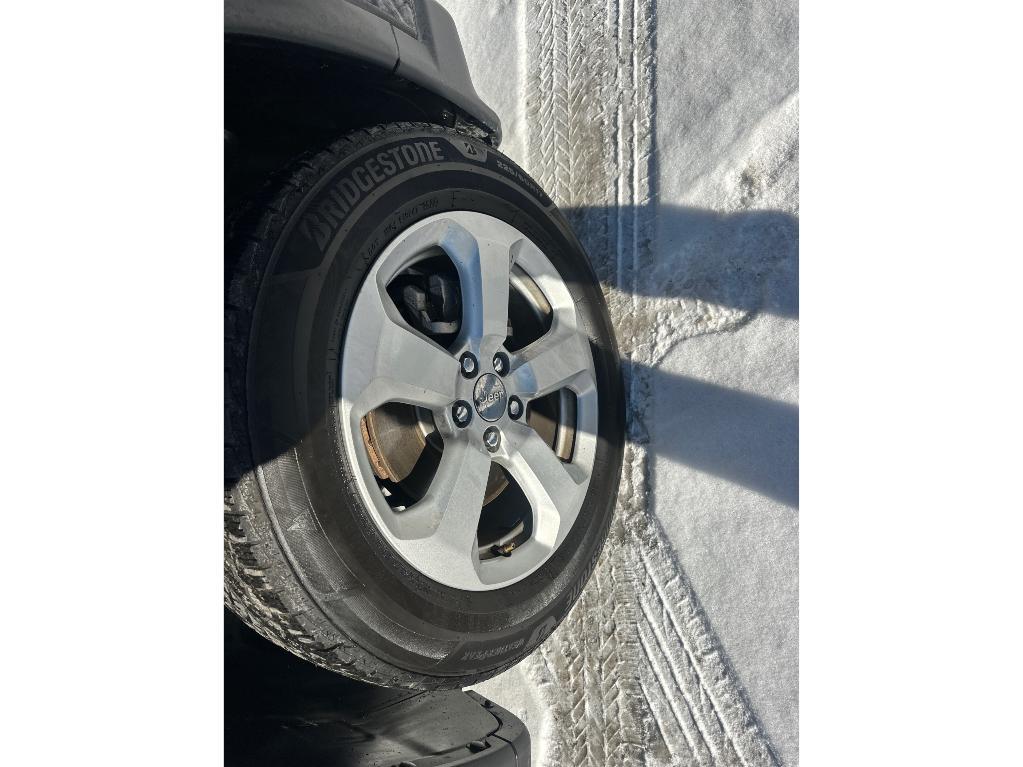 used 2020 Jeep Compass car, priced at $12,000