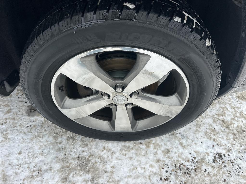 used 2016 Jeep Grand Cherokee car, priced at $10,500