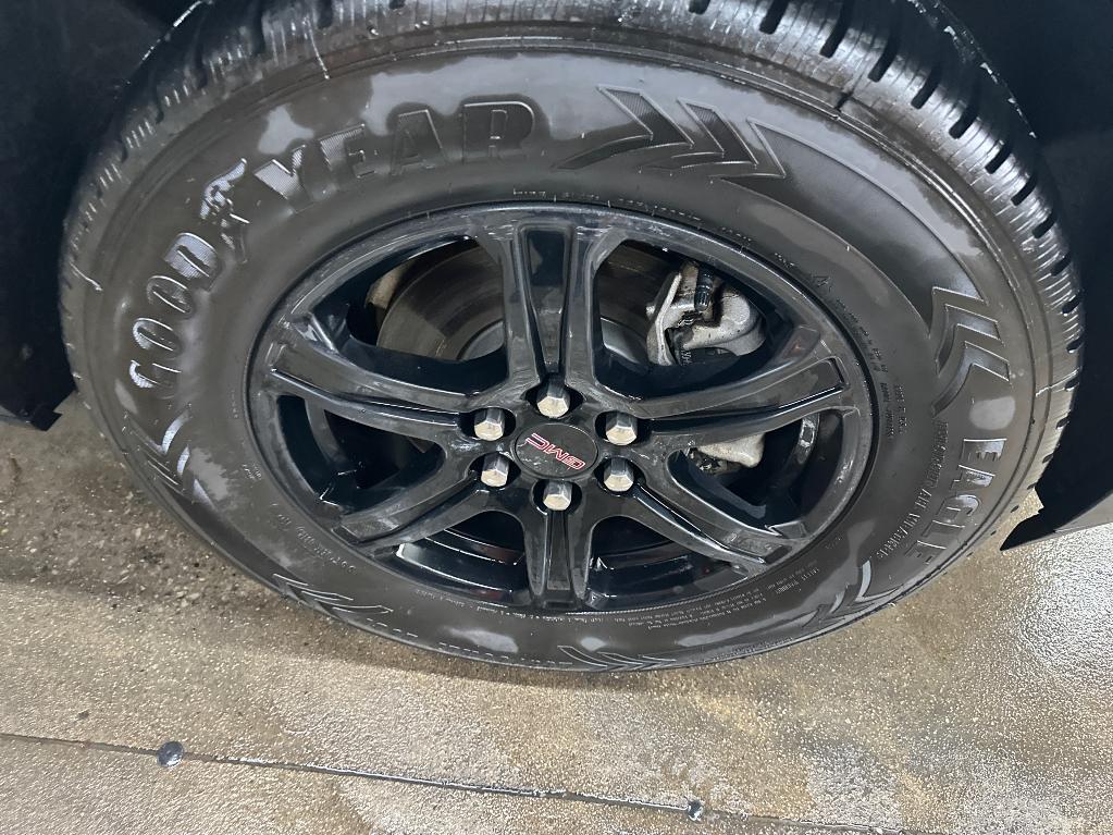 used 2021 GMC Acadia car, priced at $23,000