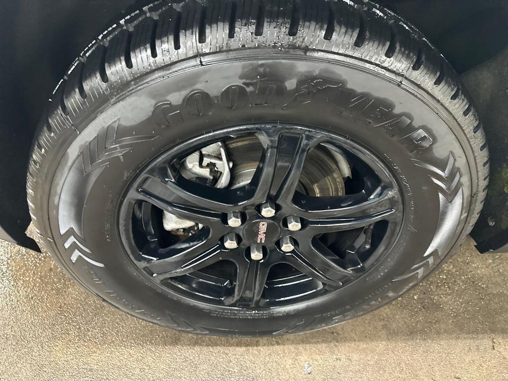used 2021 GMC Acadia car, priced at $23,000