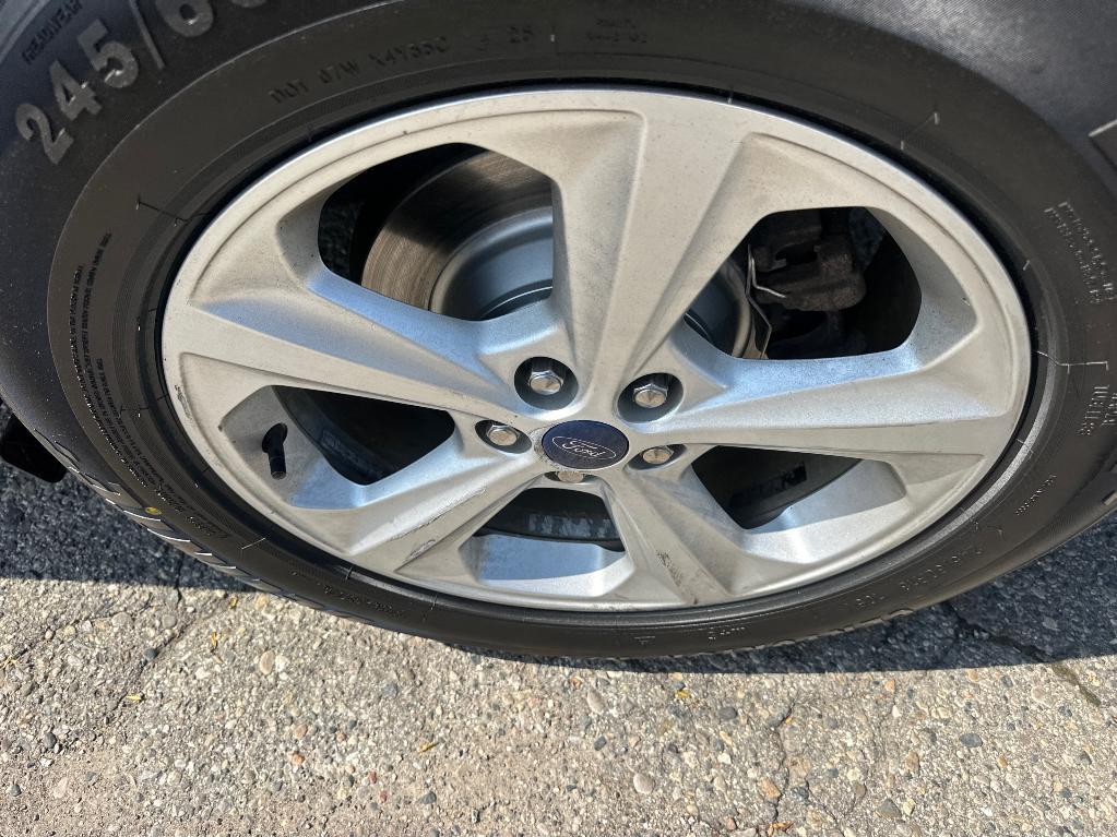 used 2018 Ford Edge car, priced at $13,400