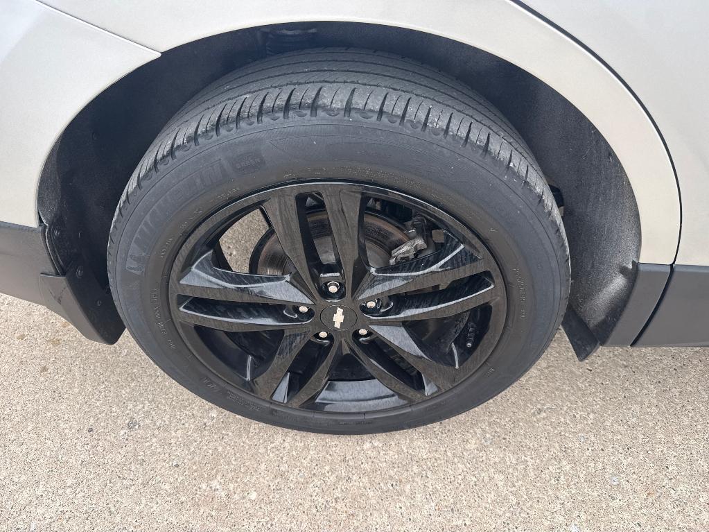 used 2021 Chevrolet Equinox car, priced at $14,500