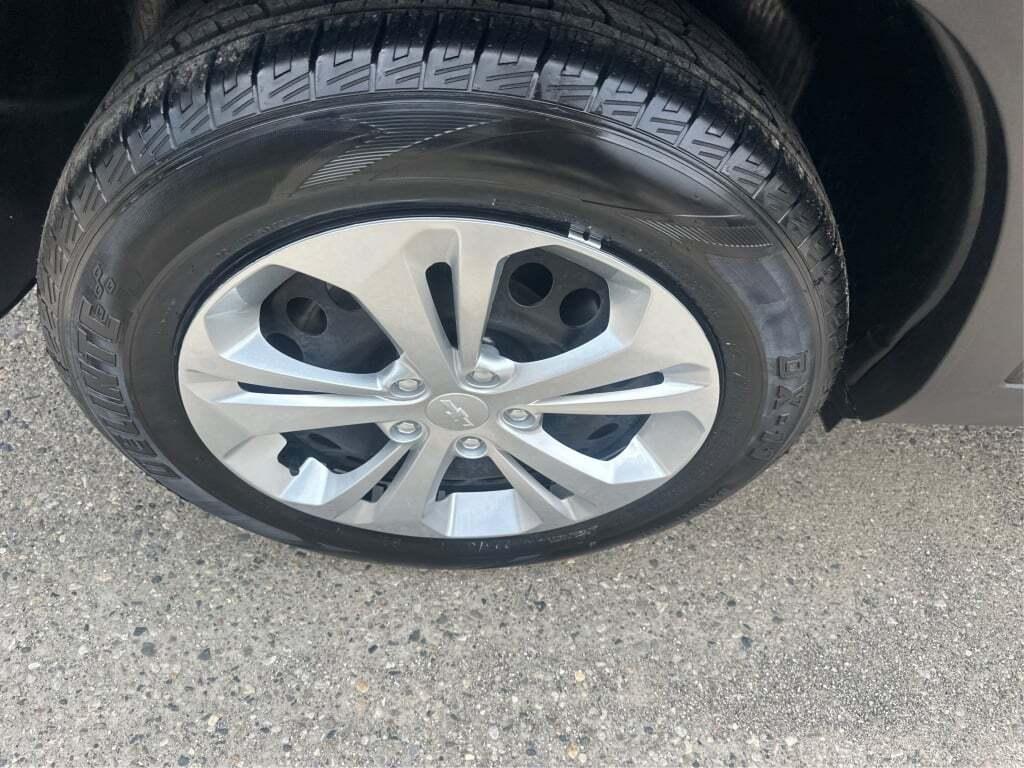 used 2024 Chevrolet Trax car, priced at $18,000