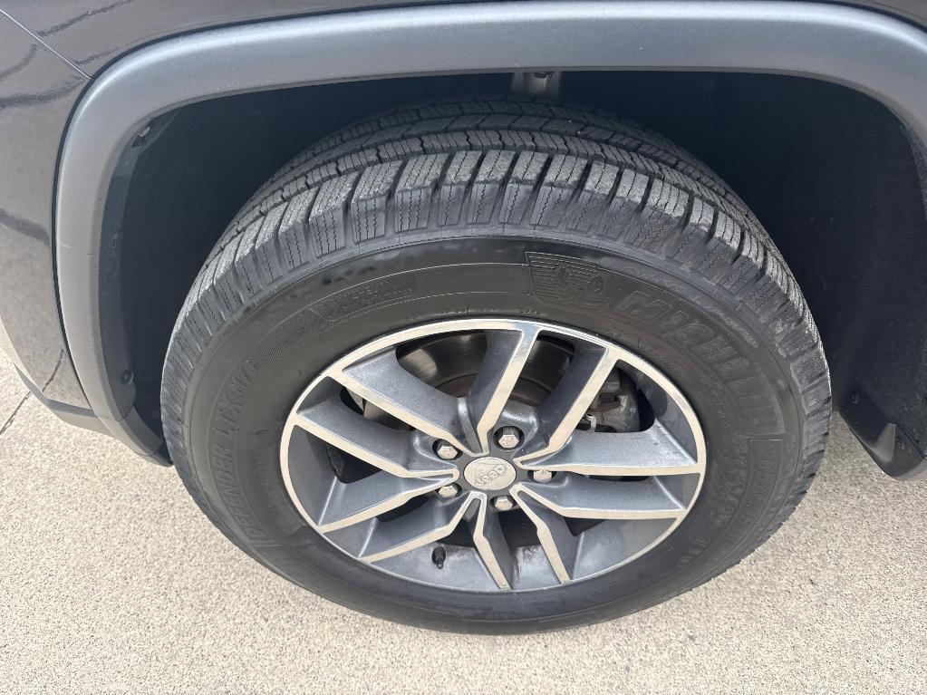 used 2018 Jeep Grand Cherokee car, priced at $17,000