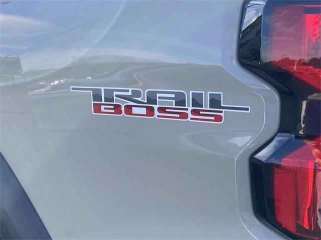 used 2023 Chevrolet Colorado car, priced at $33,400