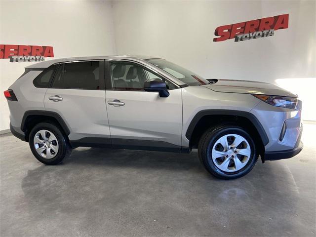 2022 Silver Sky Metallic Toyota RAV4
