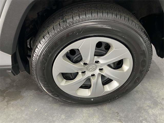 2022 Silver Sky Metallic Toyota RAV4