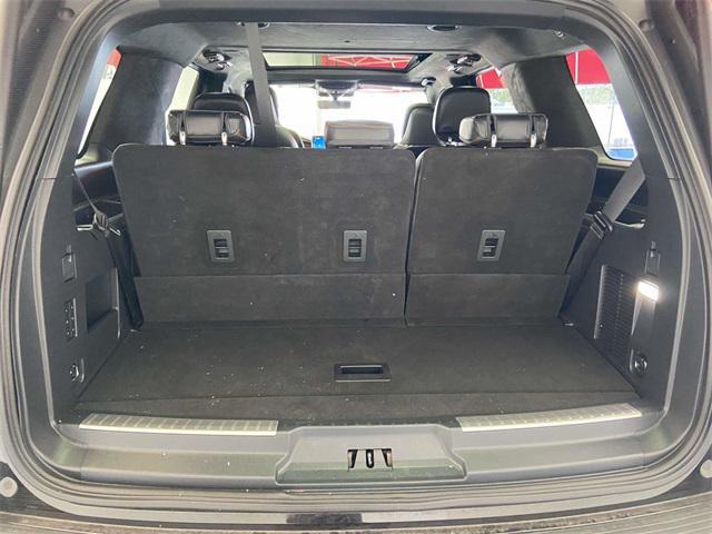 used 2022 Lincoln Navigator car, priced at $49,811