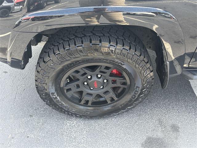 2019 Midnight Black Metallic Toyota 4Runner