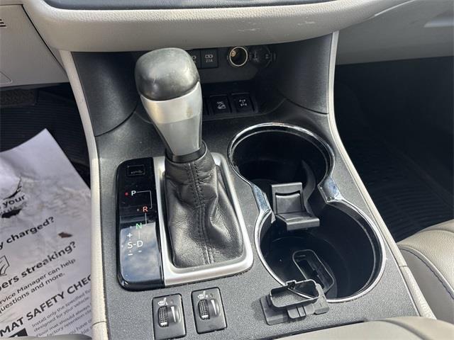 used 2017 Toyota Highlander car, priced at $12,777