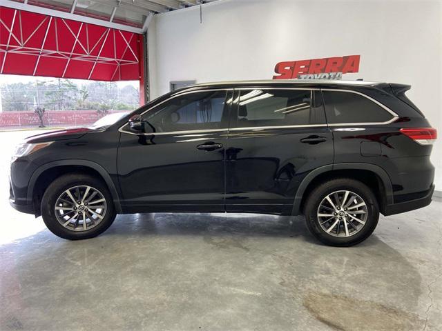 used 2017 Toyota Highlander car, priced at $16,947
