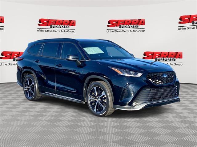 used 2022 Toyota Highlander car, priced at $36,745