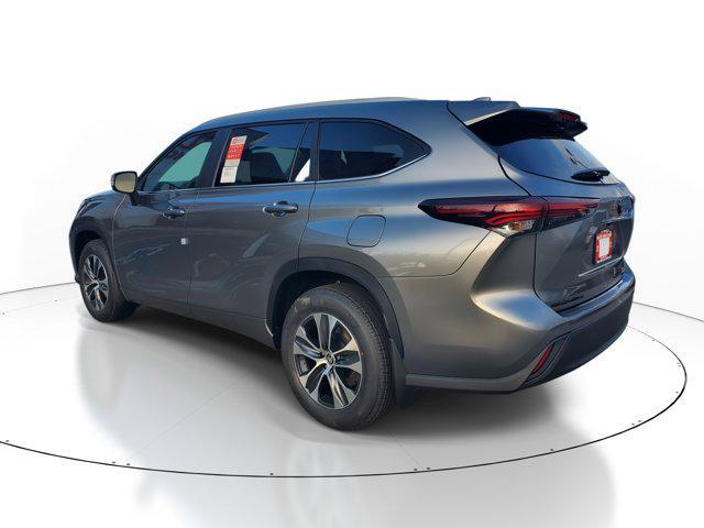 new 2026 Toyota Highlander car, priced at $49,565