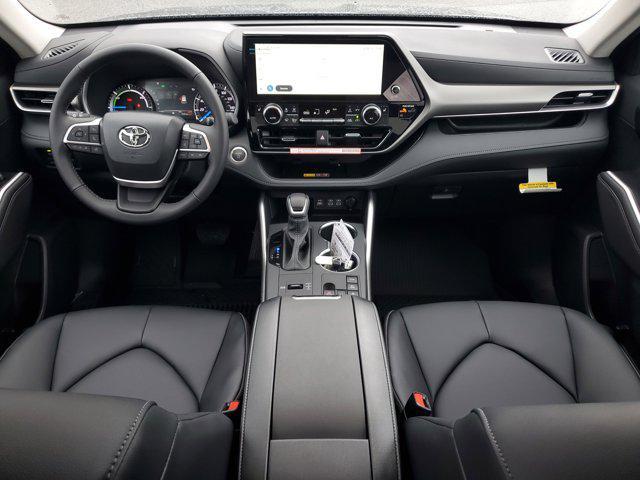 new 2026 Toyota Highlander Hybrid car, priced at $54,660