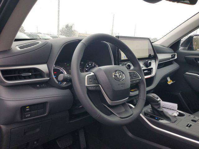 new 2026 Toyota Highlander Hybrid car, priced at $54,660