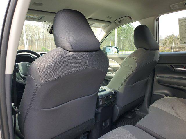 new 2026 Toyota Highlander Hybrid car, priced at $48,668