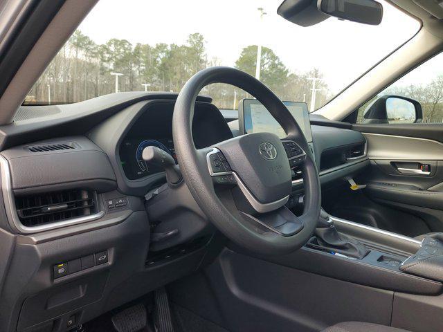 new 2026 Toyota Highlander Hybrid car, priced at $48,668