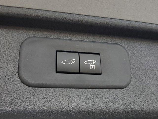 new 2026 Toyota Highlander Hybrid car, priced at $48,668