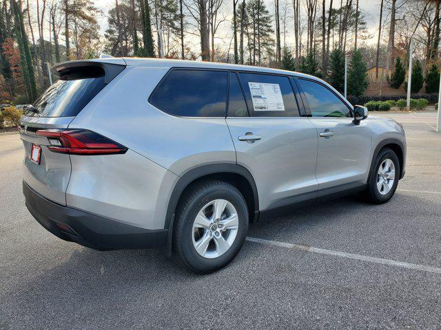 new 2026 Toyota Highlander Hybrid car, priced at $48,668