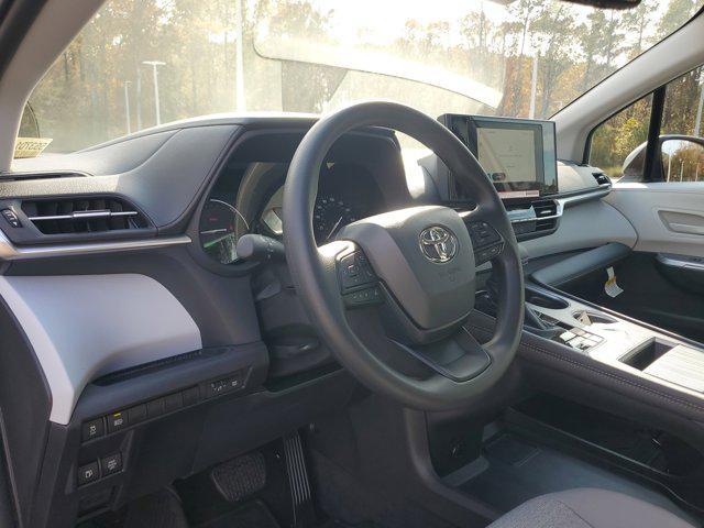 new 2025 Toyota Sienna car
