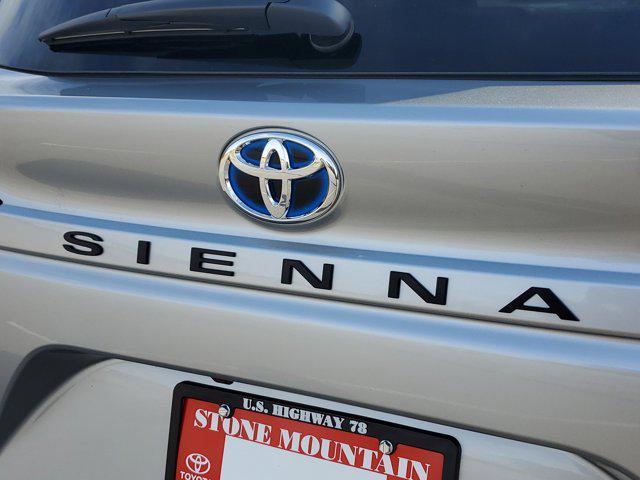 new 2025 Toyota Sienna car