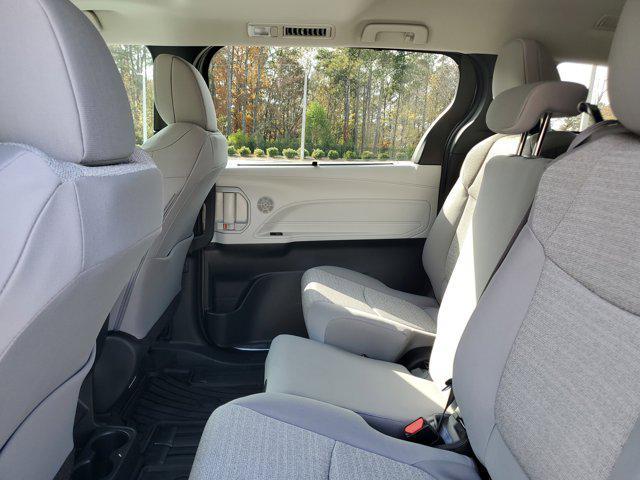 new 2025 Toyota Sienna car