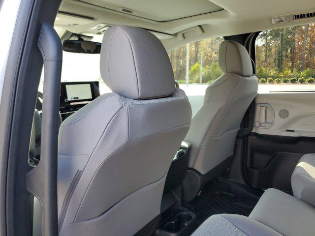 new 2025 Toyota Sienna car