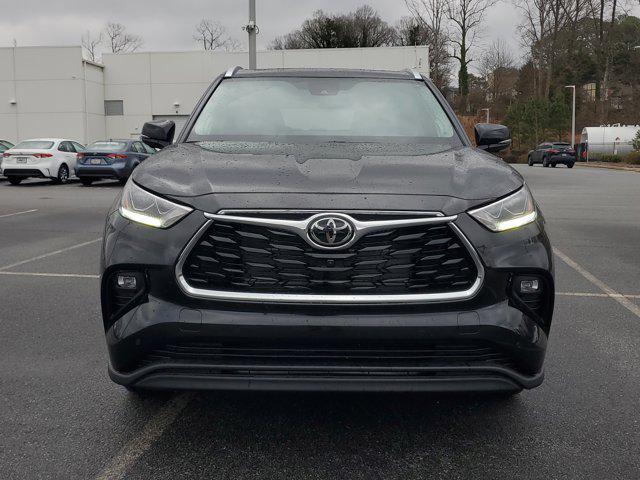 new 2026 Toyota Highlander Hybrid car, priced at $52,296