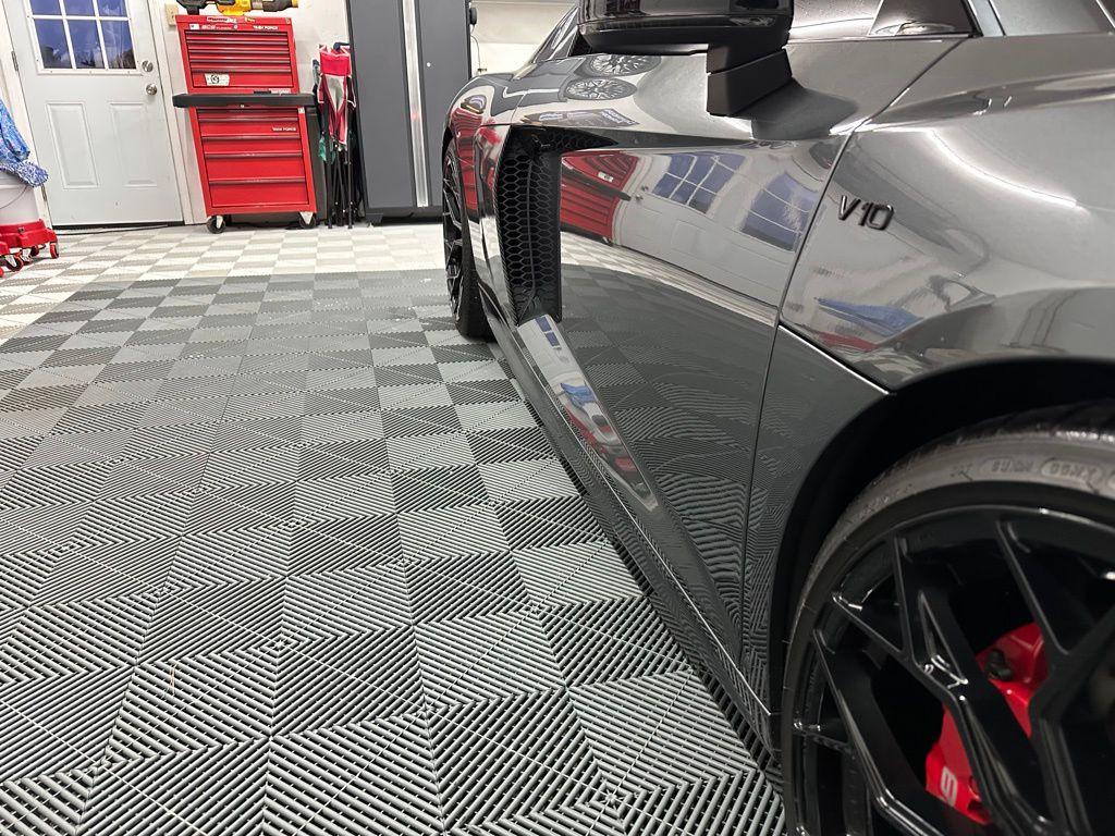 used 2018 Audi R8 car, priced at $132,991