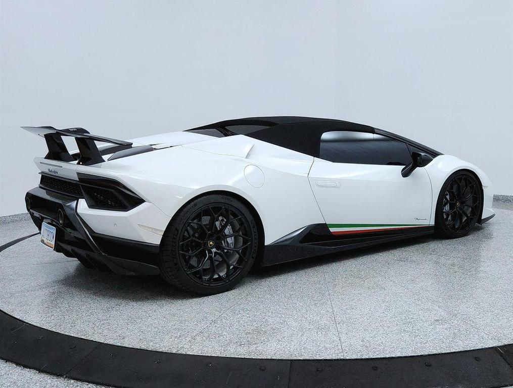 used 2019 Lamborghini Huracan car, priced at $304,991