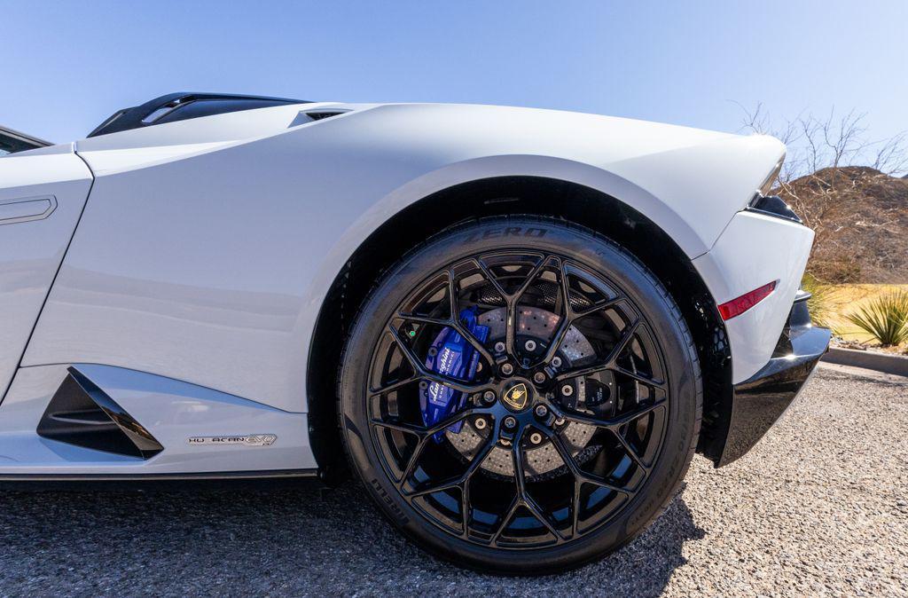 used 2022 Lamborghini Huracan EVO car, priced at $286,991