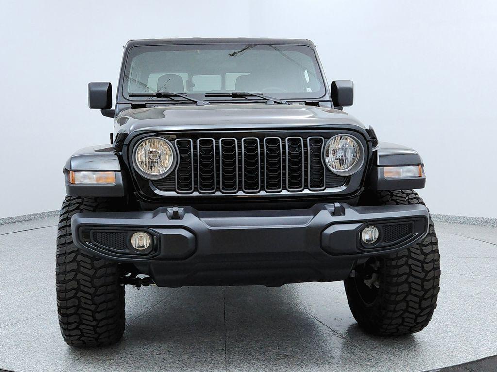 used 2025 Jeep Gladiator car, priced at $43,491