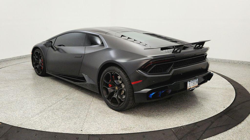 used 2018 Lamborghini Huracan car